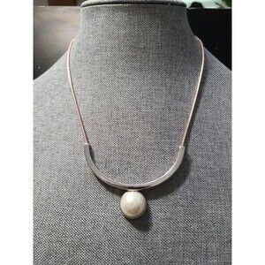 Vintage Simulated Pearl Costume Necklace Two Tone Rose Gold And Silver